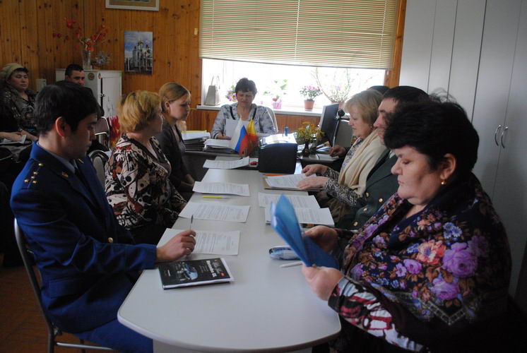 В Шемуршинском районе состоялось совместное заседание Комиссии по профилактике правонарушений, Антинаркотической комиссии и Комиссии по делам несовершеннолетних и защите их прав